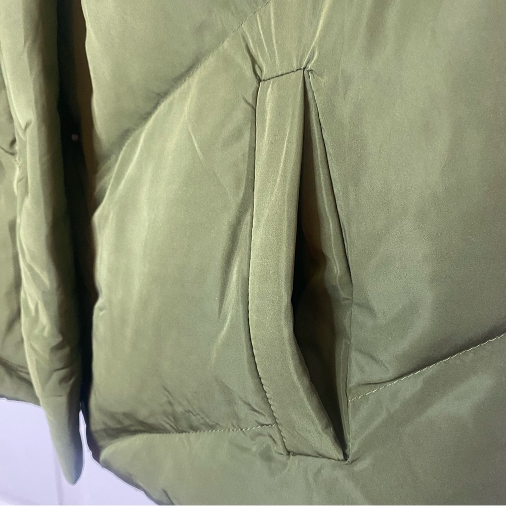 BLANKNYC Matcha Latte quilted nylon puffer vest Green - Picture 9 of 10